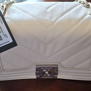 Elegant White Quilted Shoulder Bag